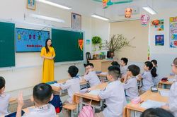 Danh sách nhà giáo được đề nghị tặng danh hiệu Nhà giáo Nhân dân và Nhà giáo Ưu tú tại Hà Nội