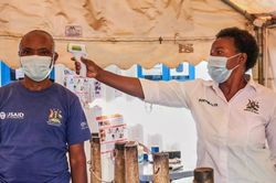 Uganda tuyên bố hết dịch Ebola, Congo vẫn đối mặt dịch bệnh nghiêm trọng
