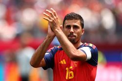 Rodri có câu trả lời cho PSG