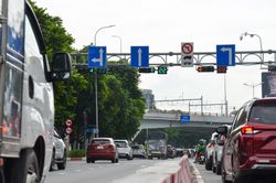 Lưu ý mới cho tài xế ở TP.HCM trên đường Nguyễn Hữu Cảnh