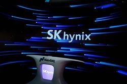 Công ty từng vượt mặt Samsung kinh doanh ra sao?