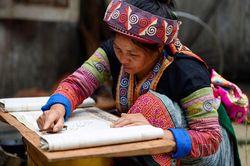 Từ thân lanh đến tấm vải: Hành trình gìn giữ hồn văn hóa người Mông