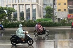 Thời tiết ngày 29/7: Mưa rào và dông bao trùm nhiều nơi trên cả nước, Hà Nội sáng có mưa to