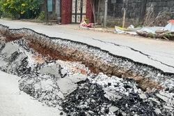 Quảng Trị: Tìm phương án xử lý sự cố sụt lún đường liên xã ở Lệ Thủy