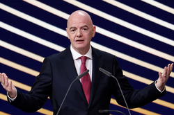 FIFA dự định thành lập và bán cổ phần công ty con quản lý World Cup