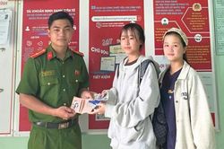 Tuyên dương 2 học sinh ngoan