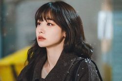 Kang Mi Na: 'Tôi đã giảm 13kg để trông giống một nhân viên văn phòng'