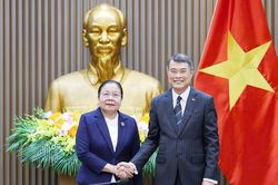 Tăng cường hợp tác Việt Nam - Lào về xây dựng tổ chức bộ máy