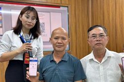 Quét mã QR bầu Tổ trưởng tổ dân phố