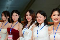 Hàng trăm cô gái 18, 19 tuổi tới Sơ khảo Hoa hậu Việt Nam 2026
