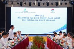 Hợp tác chiến lược kiến tạo hạ tầng năng lượng và hạ tầng số tại Vũng Áng