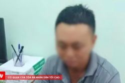 Tạm giữ cha dượng bạo hành cháu bé 3 tuổi