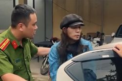 Công an truy bắt kẻ trốn cai nghiện, ngụy trang tóc giả bỏ chạy suốt 10km