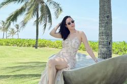 Vợ diễn viên Huỳnh Anh gọi điện thoại cho chồng lúc 2h sáng, Hồng Diễm gợi cảm