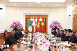 Việt Nam-Burundi thúc đẩy hợp tác giữa hai Đảng và trên nhiều lĩnh vực
