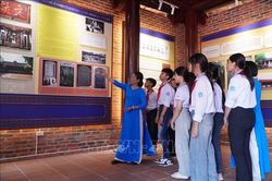 Khai mạc Triển lãm 'Di sản của Danh nhân văn hóa Lê Quý Đôn'