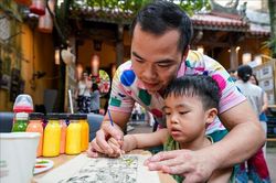 Để chính sách dân số thực sự 'chạm' tới người trẻ