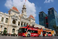TP Hồ Chí Minh: Nghiên cứu đổi toàn bộ xe công vụ, xe buýt sang xe điện