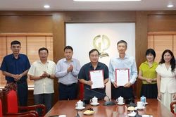 Kí kết thỏa thuận giữa Nhà xuất bản Giáo dục Việt Nam và Hiệp hội Sách giáo dục và Học liệu điện tử Việt Nam