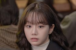 Hyeri kìm nước mắt trước Hwang In Youp trong Dream To You