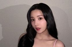 Kwon Eun Bi khiến fan bật cười vì gặp 'tai nạn' bất ngờ khi tập Pilates