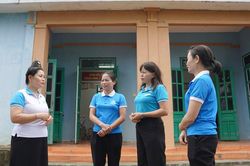 Phụ nữ Thanh Nưa x&acirc;y dựng m&ocirc;i trường kh&ocirc;ng kh&oacute;i thuốc trong từng gia đ&igrave;nh