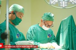 Phẫu thuật thành công dị tật xương đòn cực hiếm
