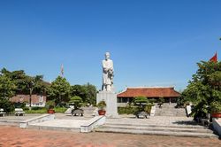 Trưng bày mộc bản, sách cổ tại triển lãm "Di sản của Danh nhân văn hóa Lê Quý Đôn"