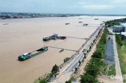 Kè chống xói lở bờ sông Tiền, xã Thường Phước dự kiến vượt tiến độ hơn 3 tháng