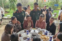 Đoàn Kinh tế - Quốc phòng 74 tổ chức 'Bữa cơm Công đoàn'