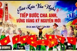 Giao lưu văn nghệ “Tiếp bước cha anh, vững vàng kỷ nguyên mới” thắt chặt tình đoàn kết quân dân