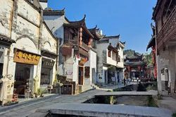 Top 5 Cung Đường Mùa Thu Bạn Không Thể Bỏ Lỡ Khi Du Lịch Trung Quốc Và Trải Nghiệm Tour Nhật Bản