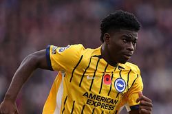 Carlos Baleba và bài toán tuyến giữa Manchester United trong kế hoạch tái thiết dài hạn