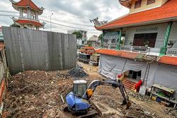 Chùa Linh Sơn (X.Bà Điểm, TP.HCM) đang tích cực giải phóng mặt bằng phục vụ dự án mở rộng Quốc lộ 22