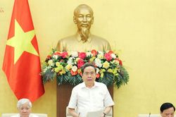 Bế mạc Phiên họp thứ 4 của Ủy ban Thường vụ Quốc hội