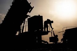 Iran phóng loạt tên lửa đạn đạo, Mỹ tuyên bố đánh chặn toàn bộ