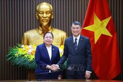 Thủ tướng Lê Minh Hưng tiếp Trưởng Ban Tổ chức Trung ương Đảng Nhân dân Cách mạng Lào