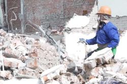 Hà Nội tái chế phế thải xây dựng ngay tại công trường
