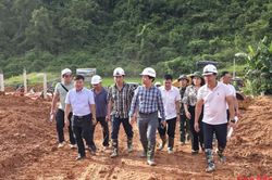 Chủ tịch UBND tỉnh Lê Hải Hòa kiểm tra tiến độ xây dựng các trường nội trú liên cấp