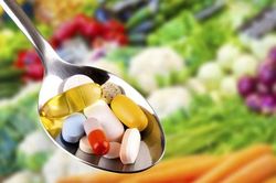 Sai lầm khi uống vitamin và thực phẩm chức năng khiến gan âm thầm tổn thương