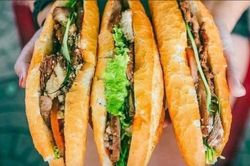 Bộ Y tế y&ecirc;u cầu điều tra vụ 84 người nghi ngộ độc thực phẩm sau ăn b&aacute;nh m&igrave;