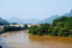 H&agrave; Nội b&aacute;o động lũ tr&ecirc;n s&ocirc;ng T&iacute;ch
