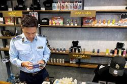 H&agrave; Nội siết chặn kiểm tra, xử l&yacute; nghi&ecirc;m h&agrave;nh vi bu&ocirc;n lậu, h&agrave;ng giả