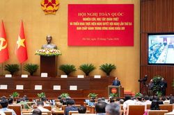 Sửa Luật Đất đai: Đề xuất hạn chế phân lô bán nền, đánh thuế đất bỏ hoang