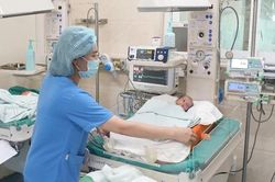 Hà Nội: Kỳ tích cứu sống bé sinh non mang trái tim đa dị tật, nguy cơ tử vong tới gần 100%