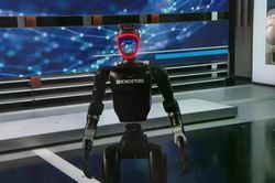 Trung Quốc dọa trả đũa sau khi Mỹ cấm nhập khẩu robot hình người