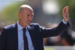 Mức lương ngoại lệ của Zidane ở Pháp