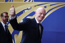 B&agrave;i đăng 10 năm trước về Infantino trở th&agrave;nh sự thật