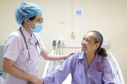 Sau 3 ngày sốt ho, bệnh nhân đột ngột bất tỉnh rồi suy đa cơ quan