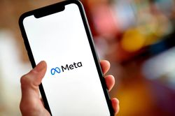 C&aacute;ch nhận tick trắng miễn ph&iacute; của Facebook
